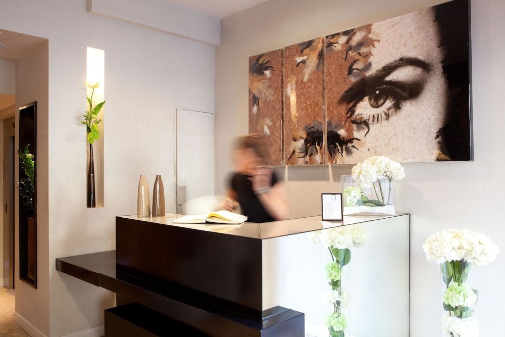 undefined Hotel Marceau Champs Elysees 8