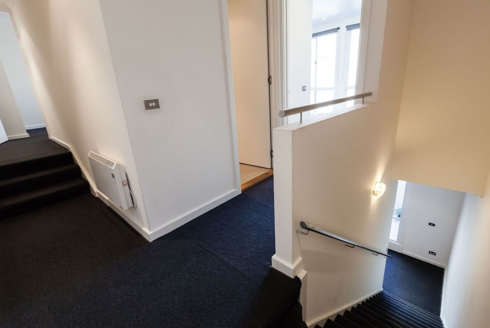 CLAUDE, 2BDR Melbourne Apartment Basic Apartment, 2 Bedrooms, Balcony 15