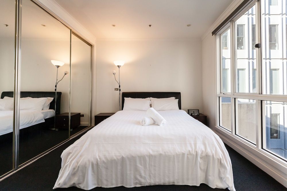 undefined CLAUDE, 2BDR Melbourne Apartment 6