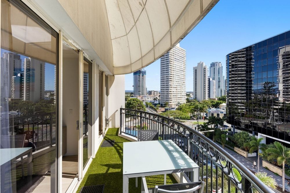 Chevron Renaissance Private Apartments Superior Apartment, 2 Bedrooms - Ocean, River or Garden Views 17