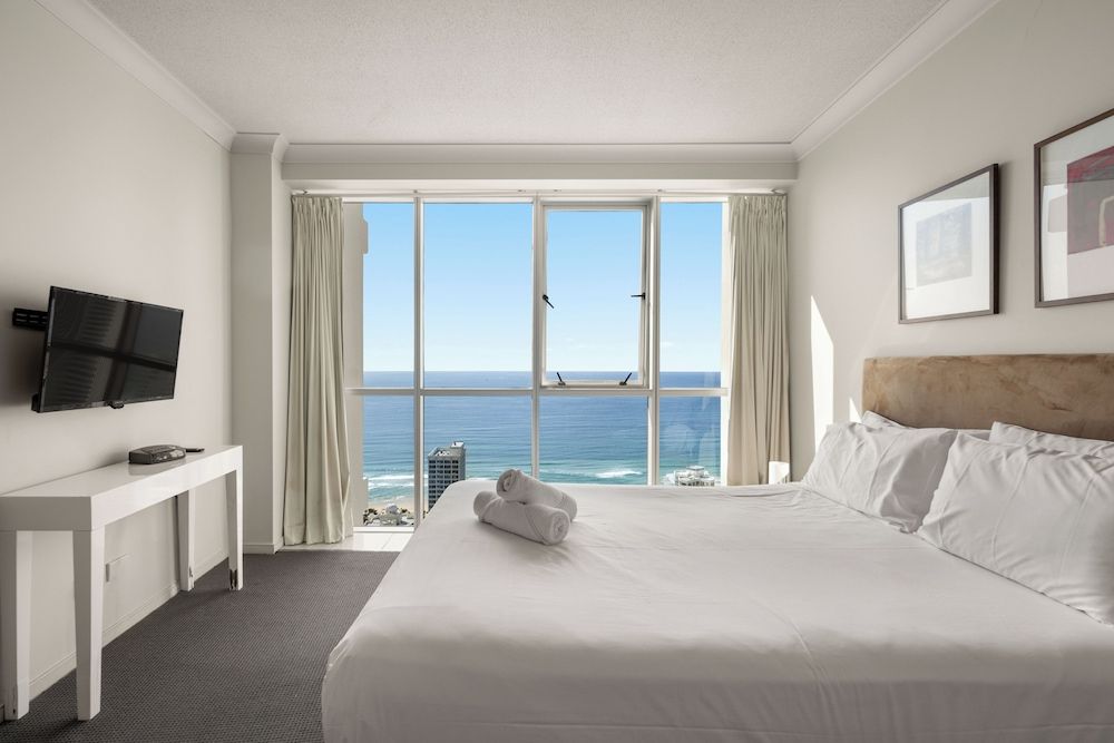 Chevron Renaissance Private Apartments Superior Apartment, 2 Bedrooms - Ocean, River or Garden Views 9