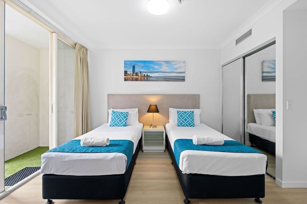 Chevron Renaissance Private Apartments Superior Apartment, 2 Bedrooms - Ocean, River or Garden Views 12