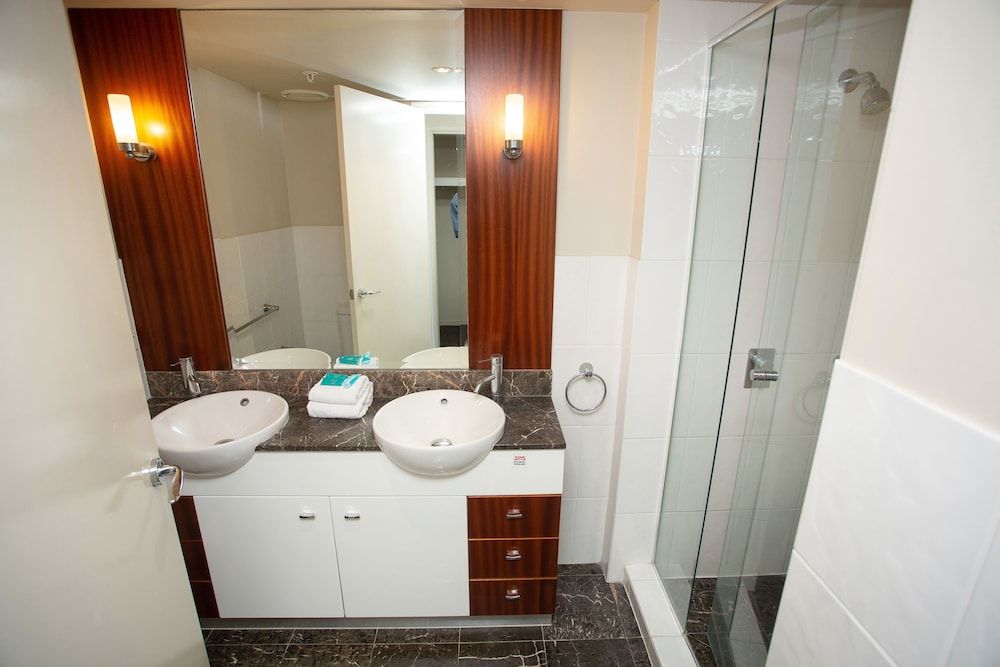 Chevron Renaissance Private Apartments Superior Apartment, 2 Bedrooms - Ocean, River or Garden Views 37