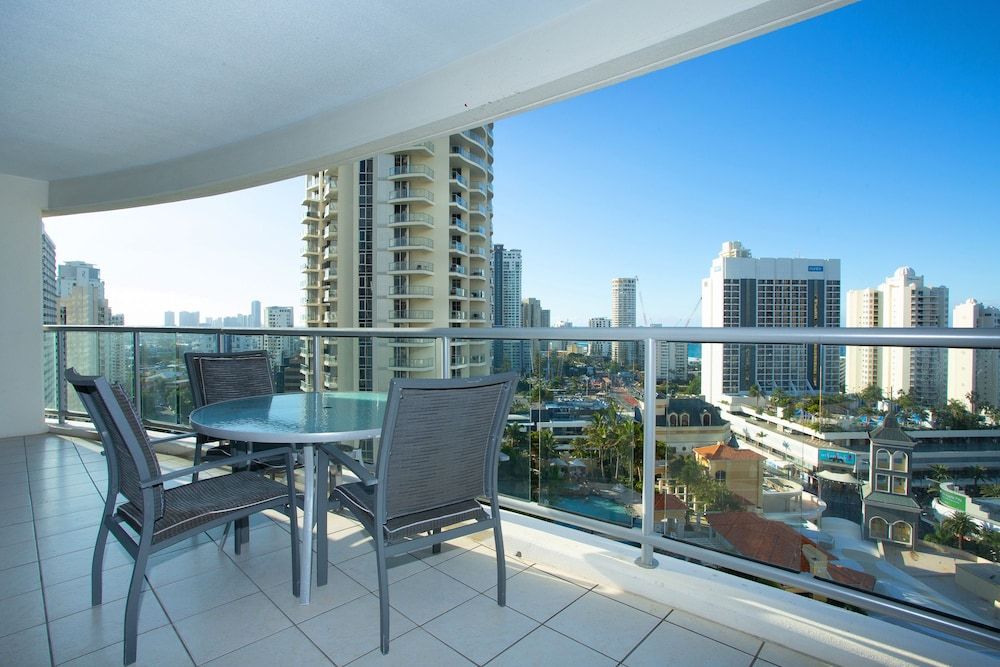 Chevron Renaissance Private Apartments Superior Apartment, 2 Bedrooms - Ocean, River or Garden Views 25