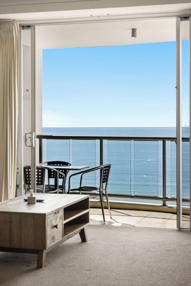 Chevron Renaissance Private Apartments Superior Apartment, 2 Bedrooms - Ocean, River or Garden Views 26