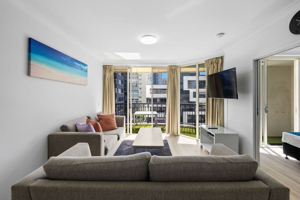 Chevron Renaissance Private Apartments Superior Apartment, 2 Bedrooms - Ocean, River or Garden Views 43