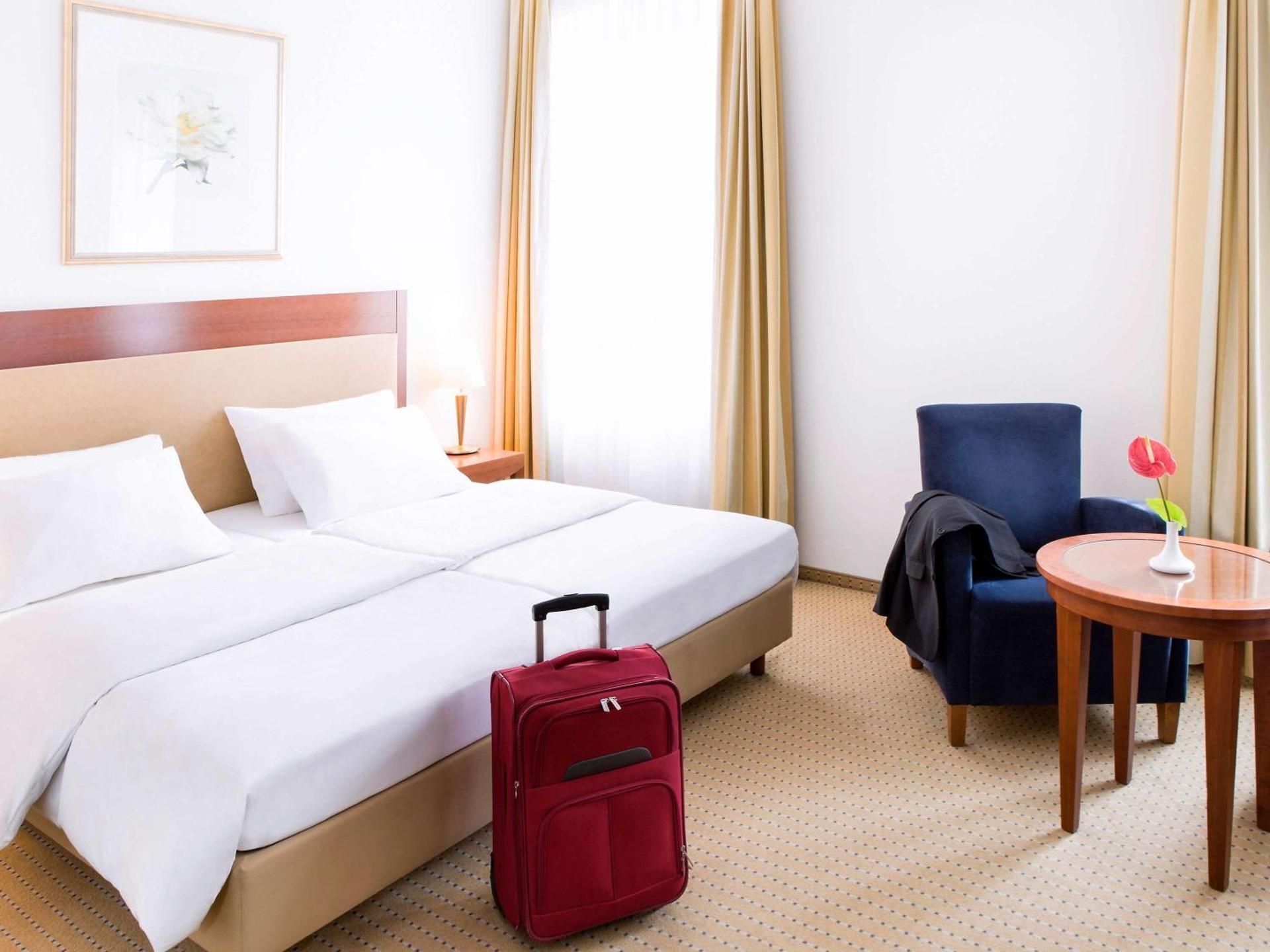 Superior Room with a double bed