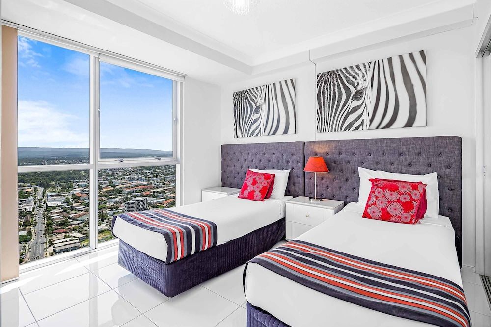 Sub-Penthouse, Apartment, 3 Bedrooms, 2 Bathrooms, Ocean and River View
