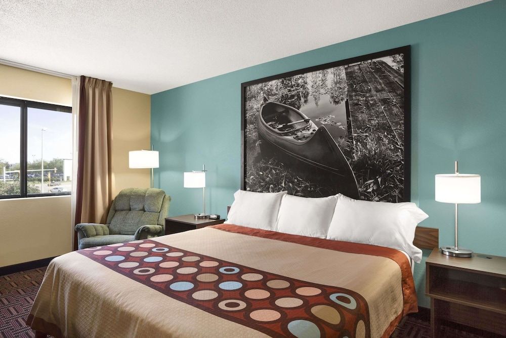 Standard Room, 1 Queen Bed, Accessible