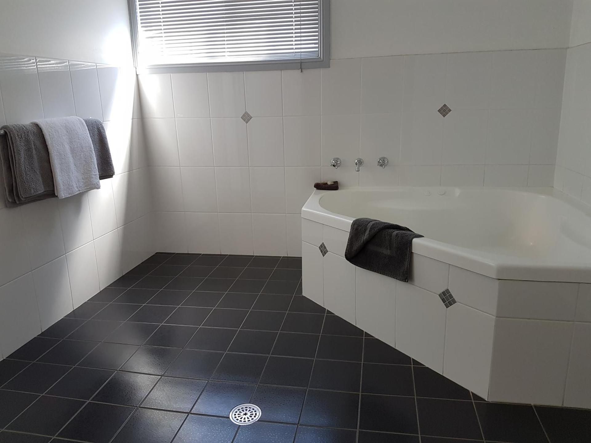 Honeymoon Suite