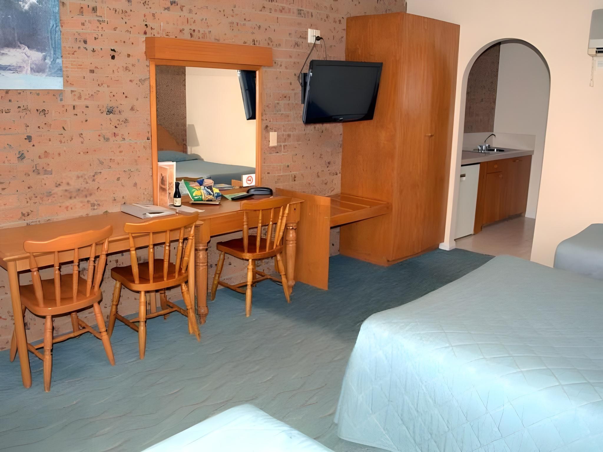 Deluxe Family Room with Spa Bath