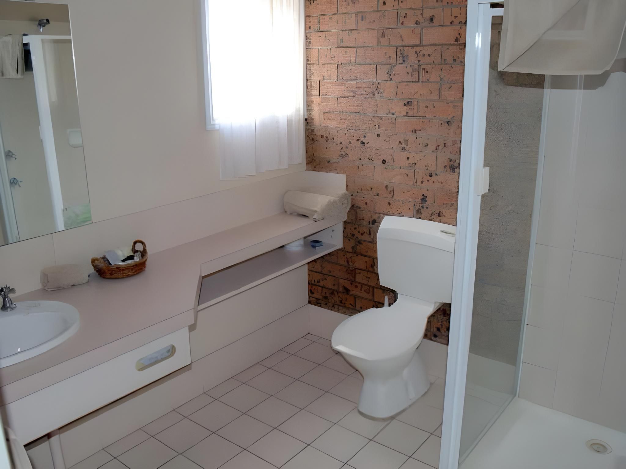 Deluxe Family Room with Spa Bath