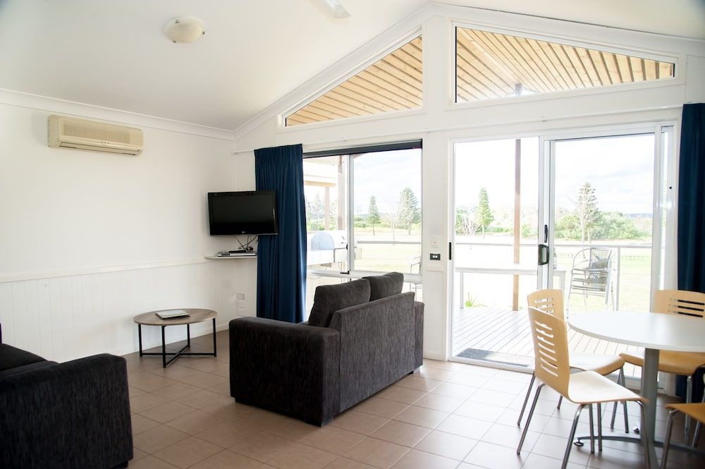 Cabin (2 Storey)