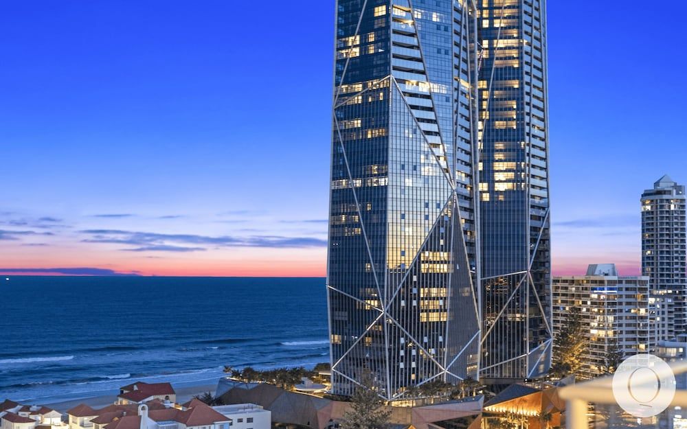 undefined Wings - Q Stay 7