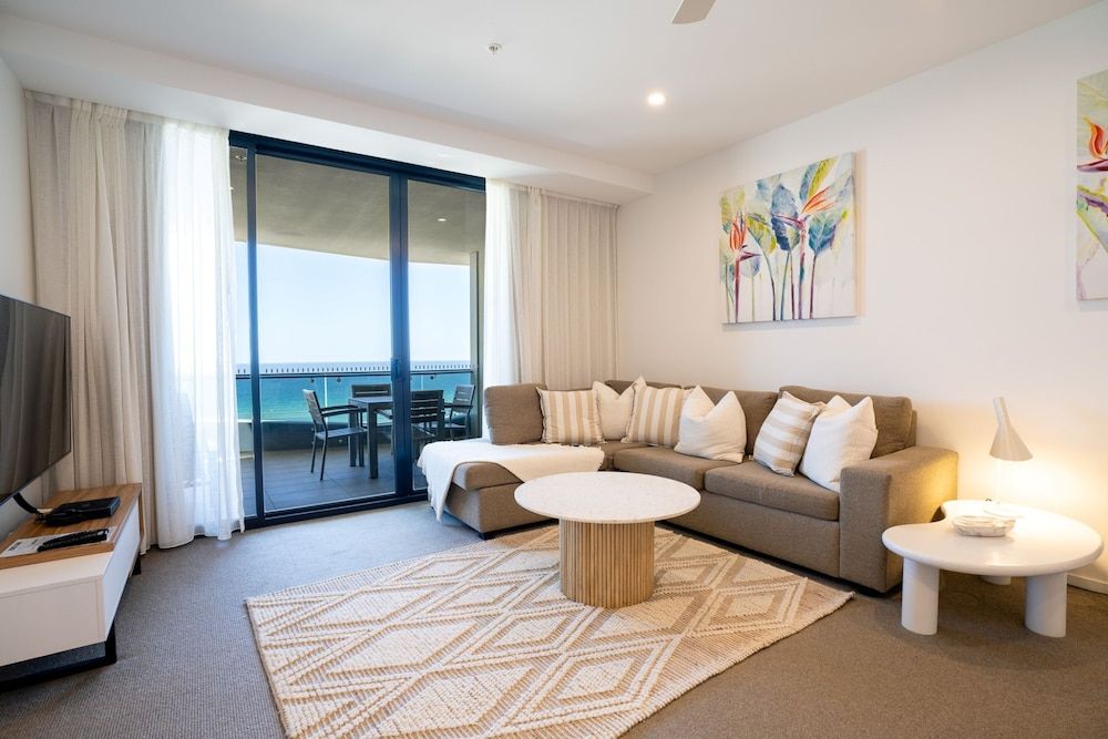 2 Bedroom, King, Ocean View, Oceanfront