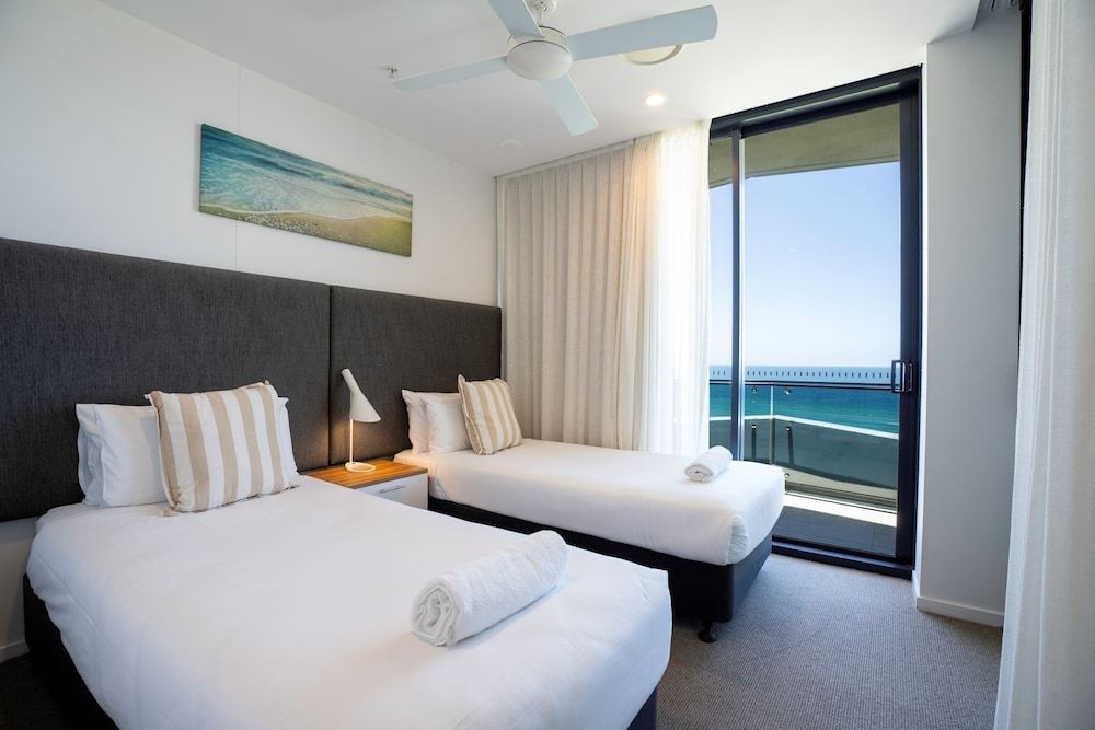 2 Bedroom, King, Ocean View, Oceanfront