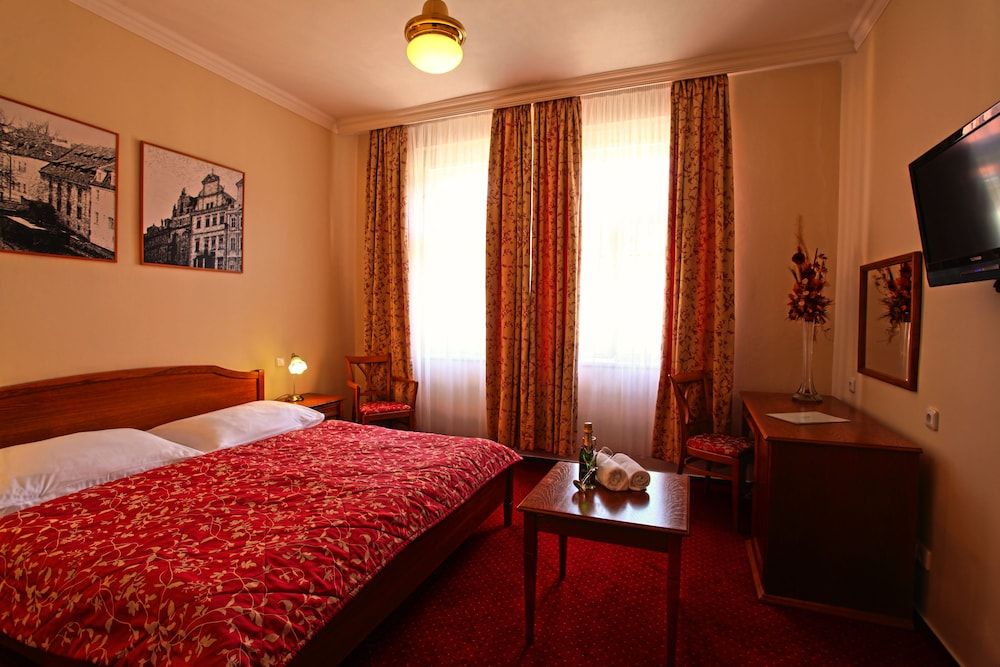 undefined Anna Hotel 2