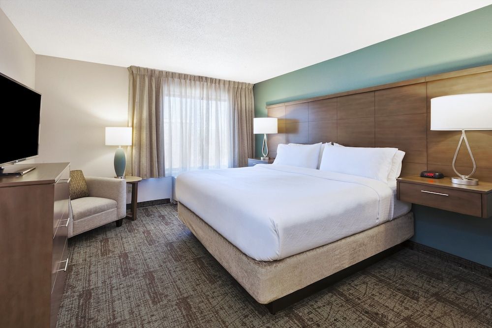 Suite, 2 Bedrooms, Kitchen