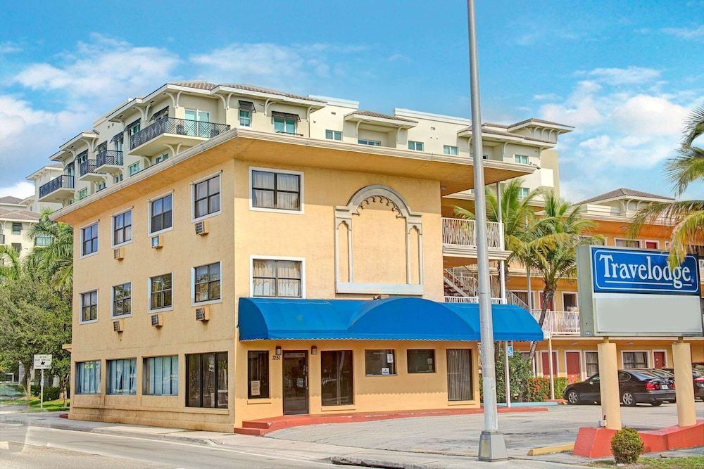 undefined Travelodge by Wyndham Fort Lauderdale 6