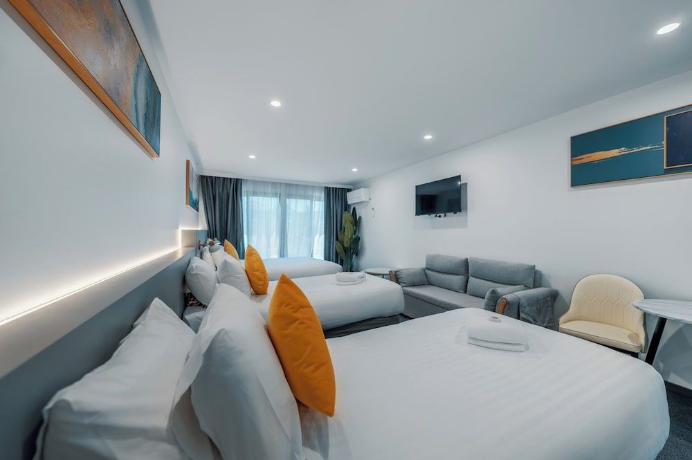 Mollymook Shored Hotel Family Room 3