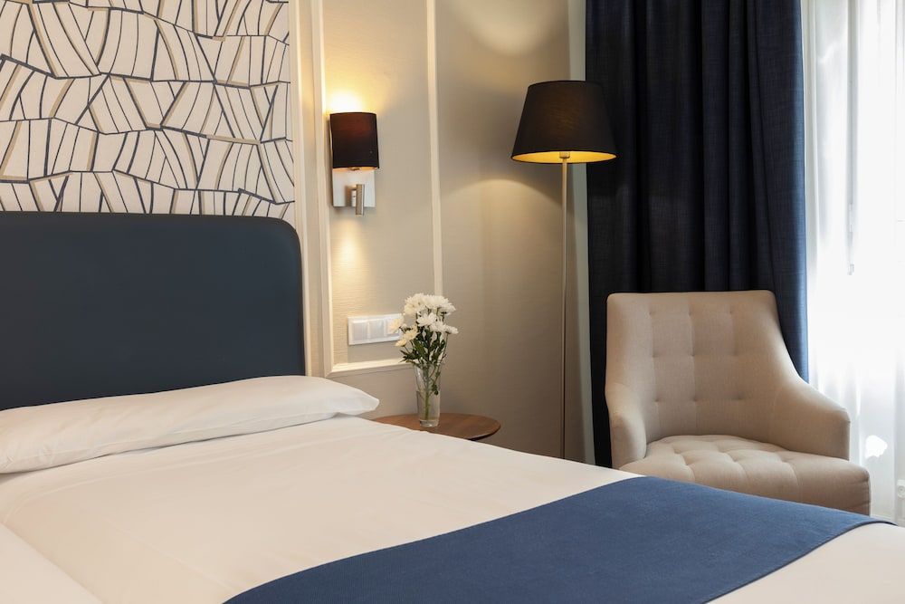 Hotel Corona De Castilla Burgos Standard Double Room 4