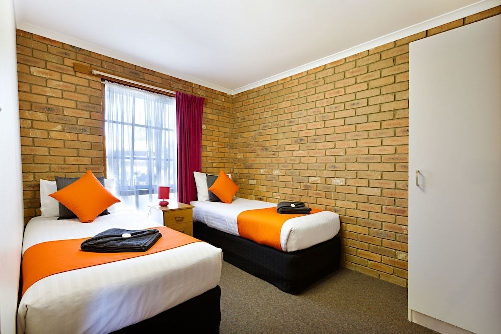 Family Studio, Non Smoking, Kitchenette (Family Suite)