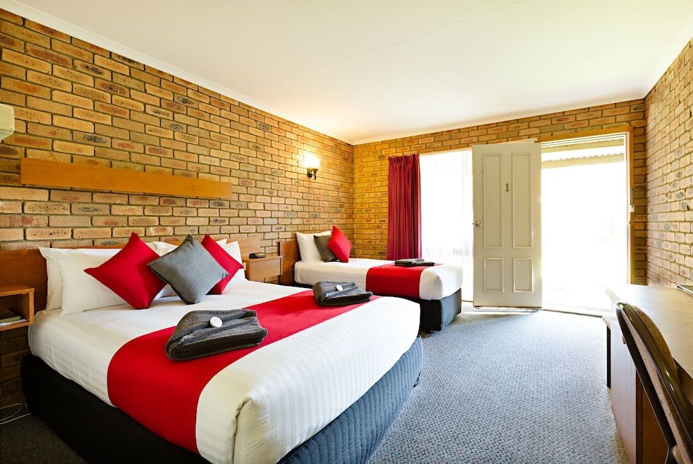 Statesman Motor Inn Standard Suite, 1 Bedroom, Non Smoking (Twin Suite) 5