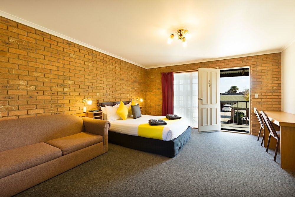 Statesman Motor Inn Family Studio, Non Smoking, Kitchenette (Family Suite) 5