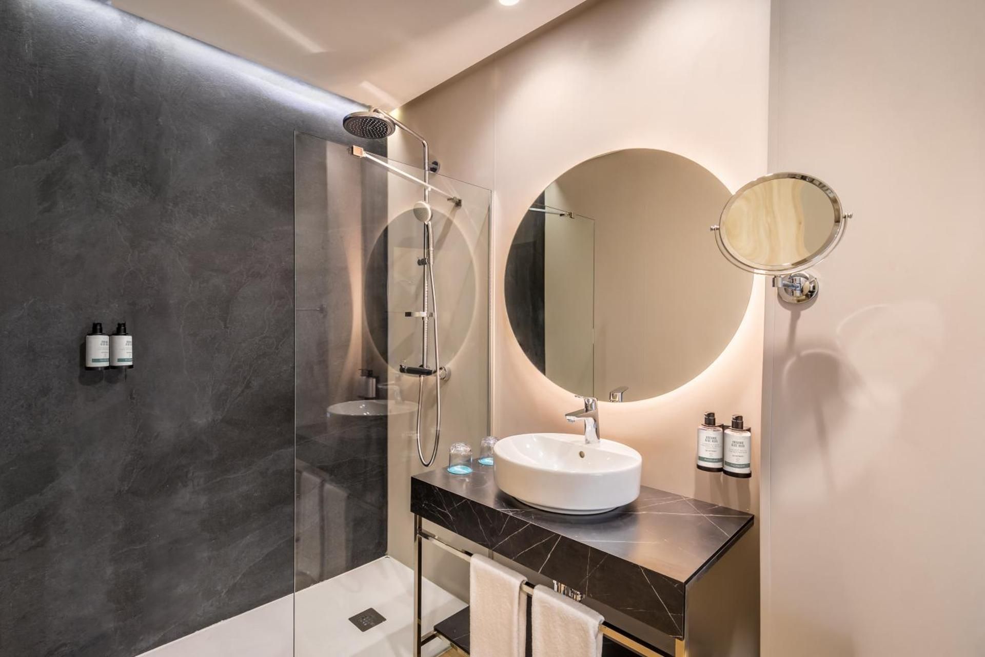 undefined Occidental Sevilla Viapol By Barceló 4