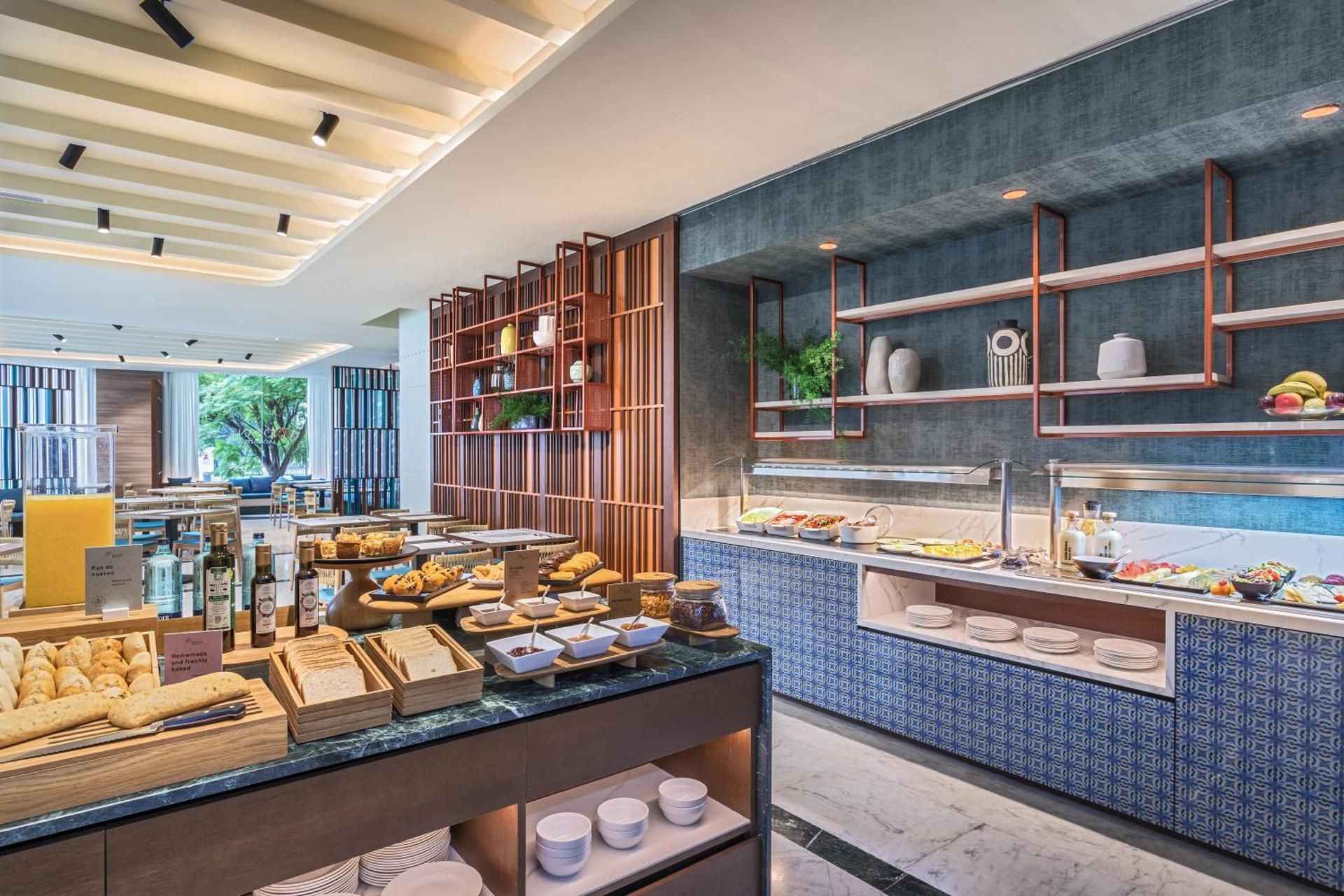 undefined Occidental Sevilla Viapol By Barceló 10