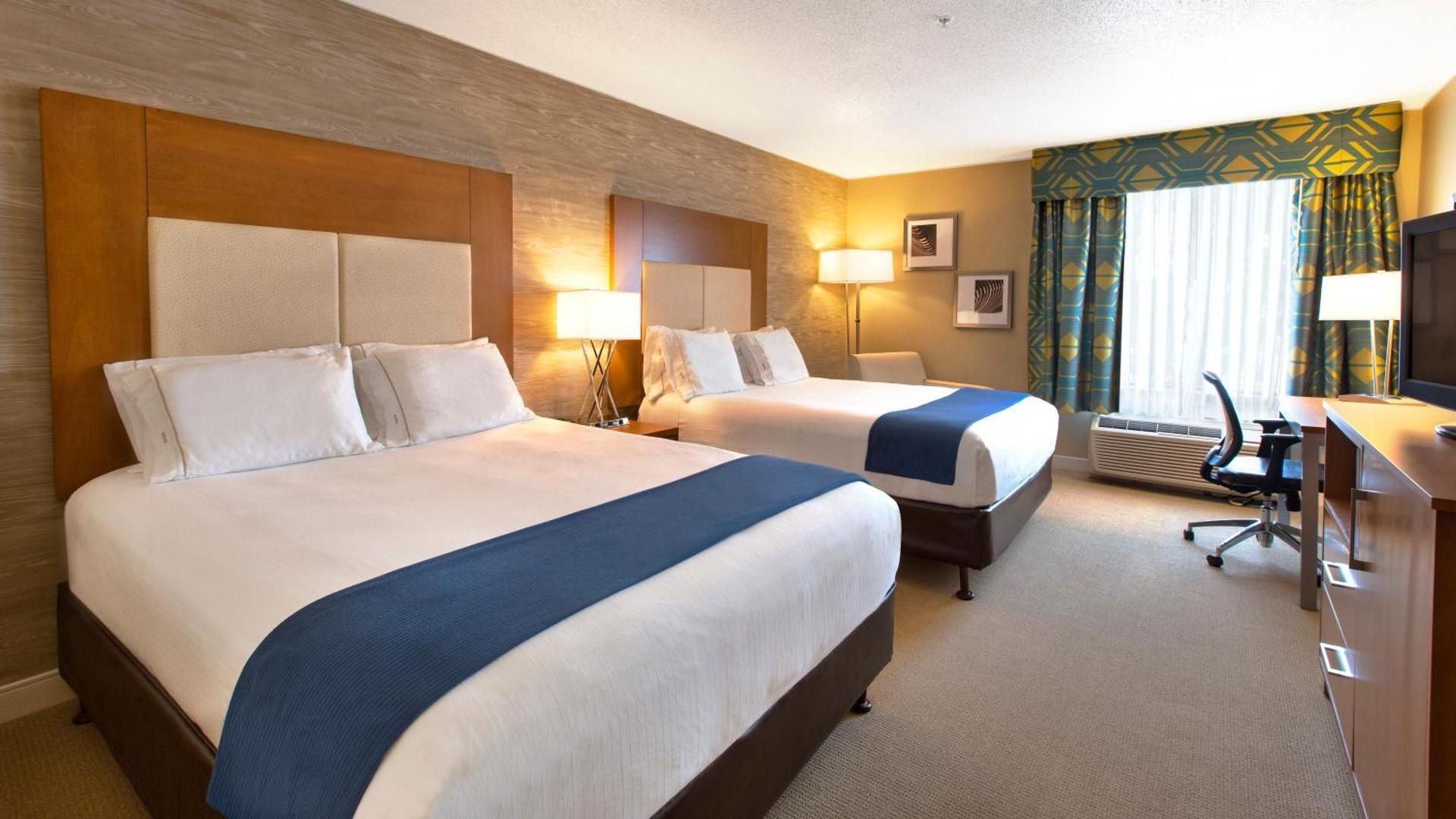 2 Queen Beds Non-Smoking