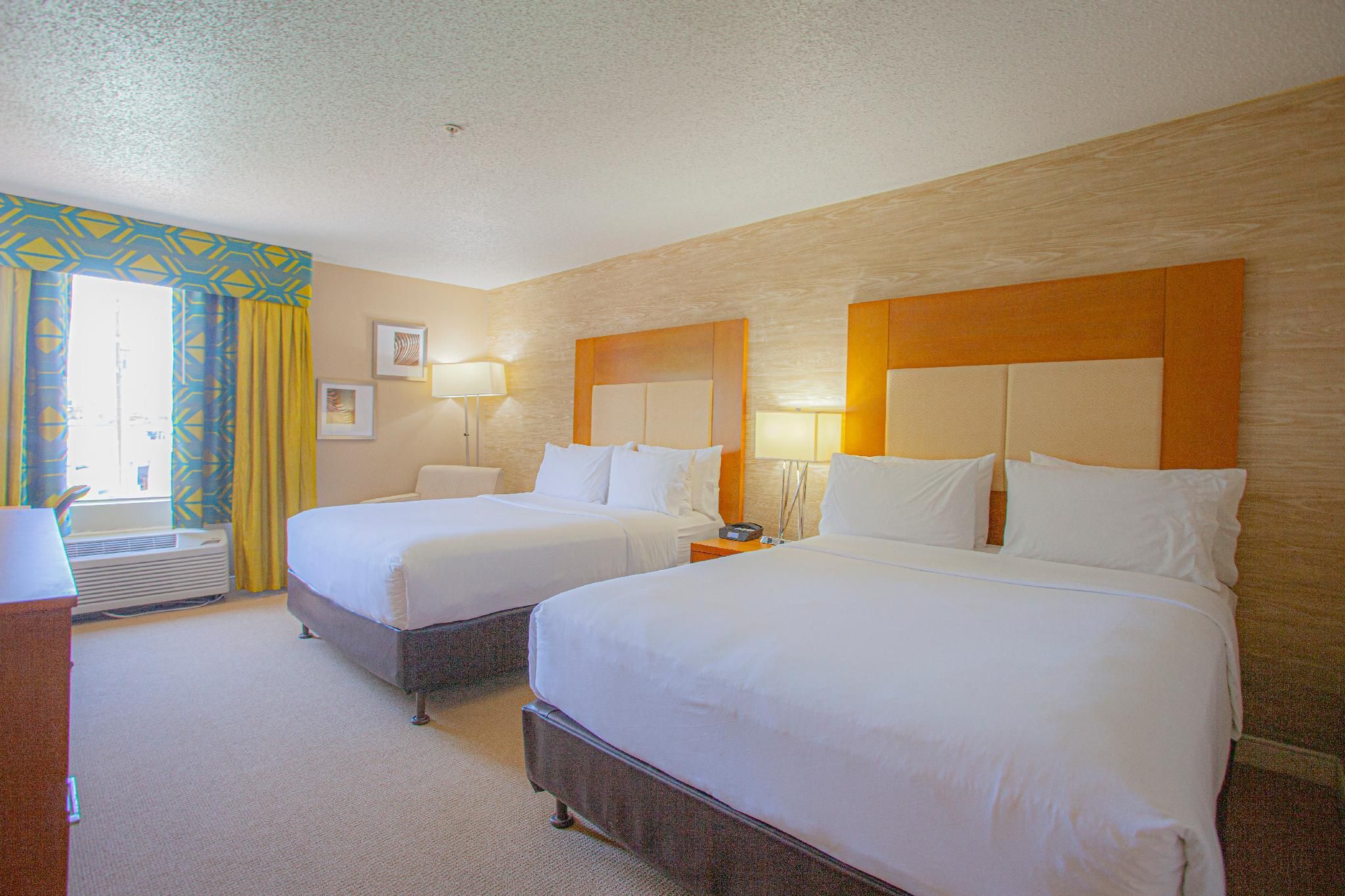 2 Queen Beds Non-Smoking