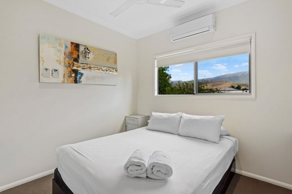 Deluxe 2 Bedroom Cabin