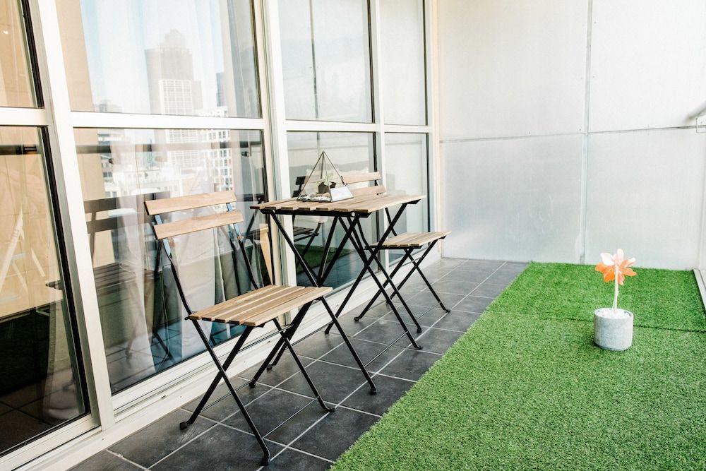 OMI Homes on Collins Family Apartment, 2 Bedrooms, Accessible, City View 9