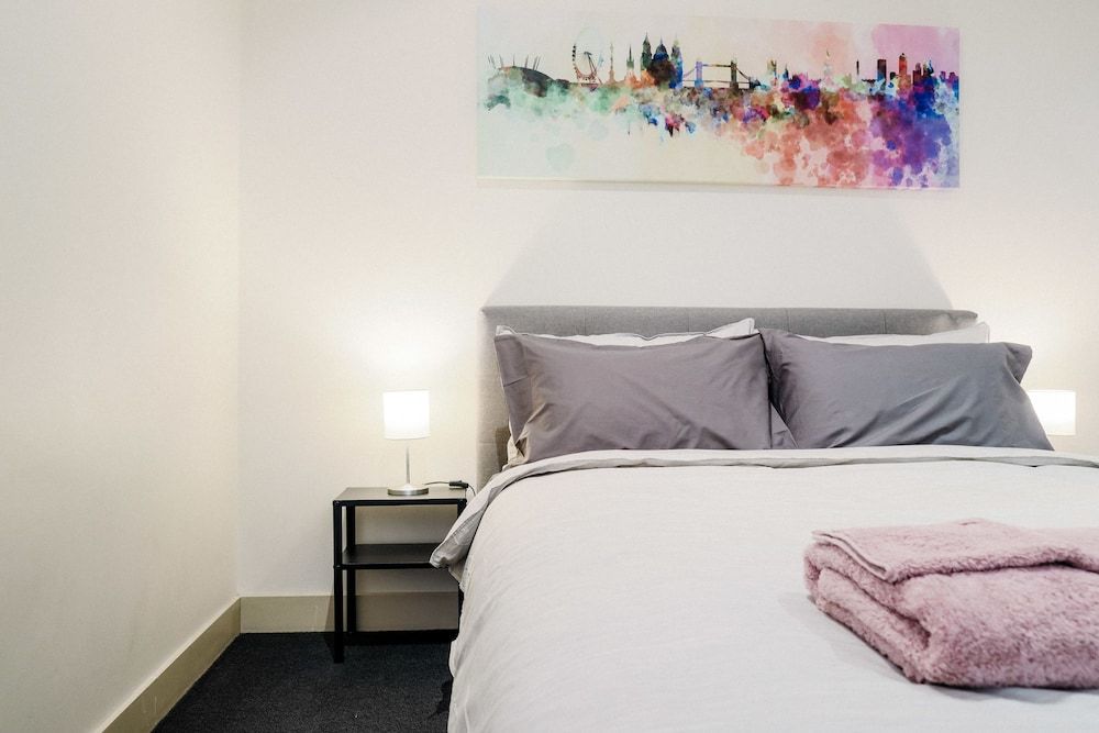 undefined OMI Homes on Collins 9