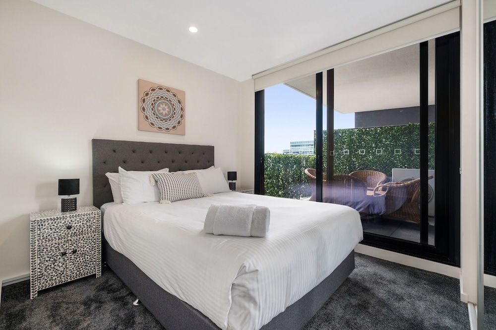 Melbourne City Apartments - Teri Superior Two Bedroom Apartment 2