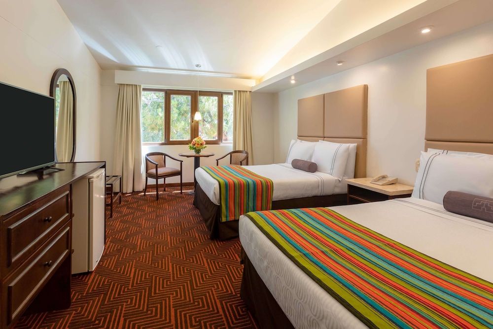 Twin Room, Lake View