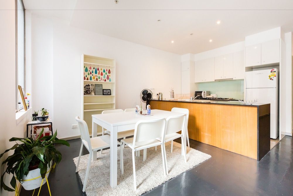 undefined MEGAN, 2BDR Melbourne Apartment 7