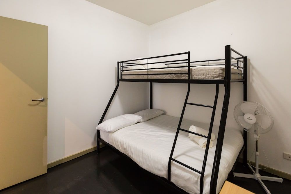 undefined MEGAN, 2BDR Melbourne Apartment 5