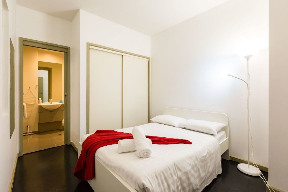 undefined MEGAN, 2BDR Melbourne Apartment 4