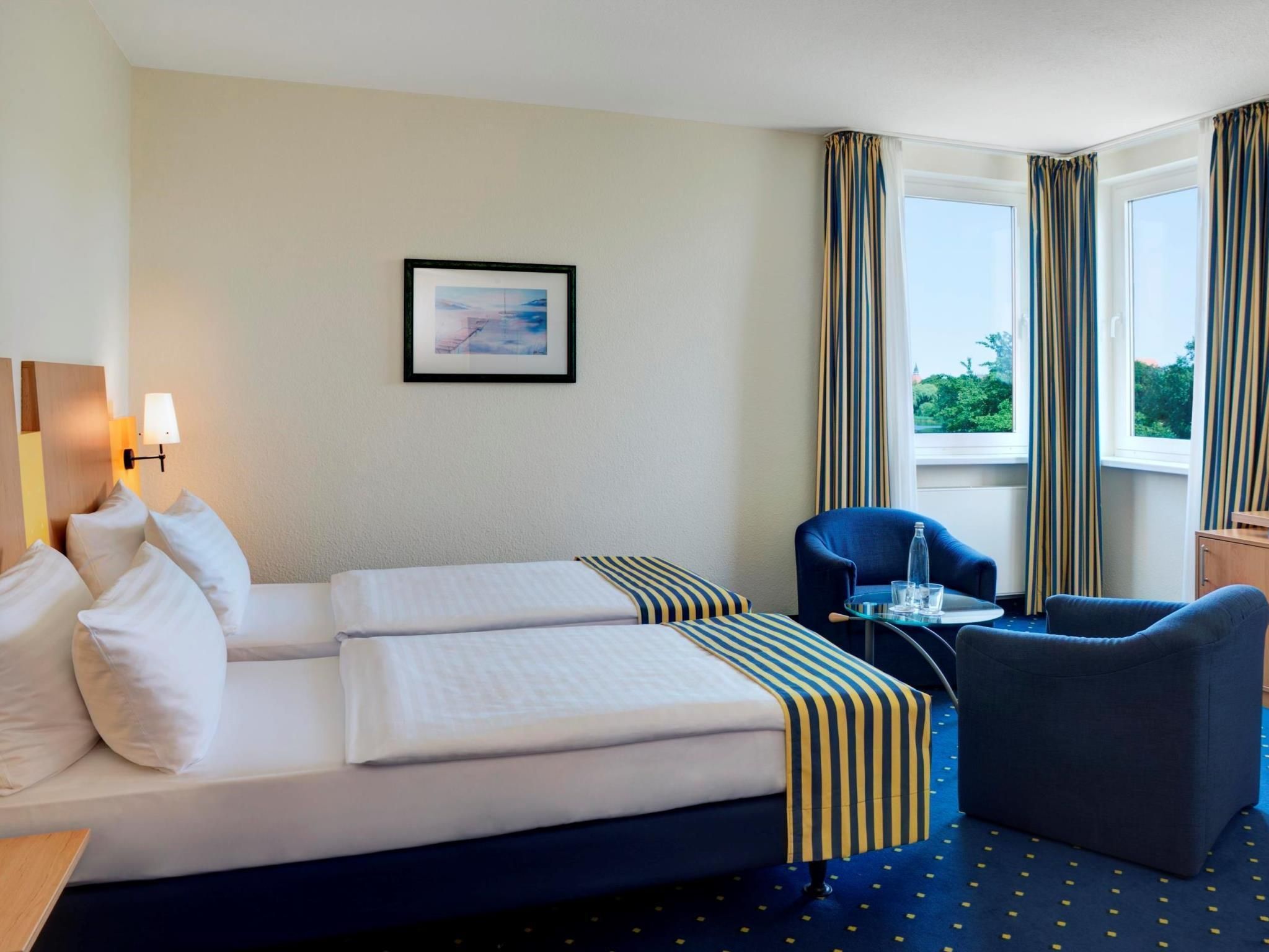 IntercityHotel Stralsund Standard Twin Room