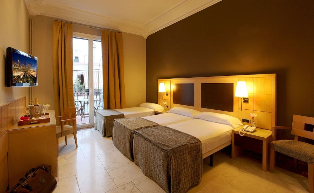 Triple Room