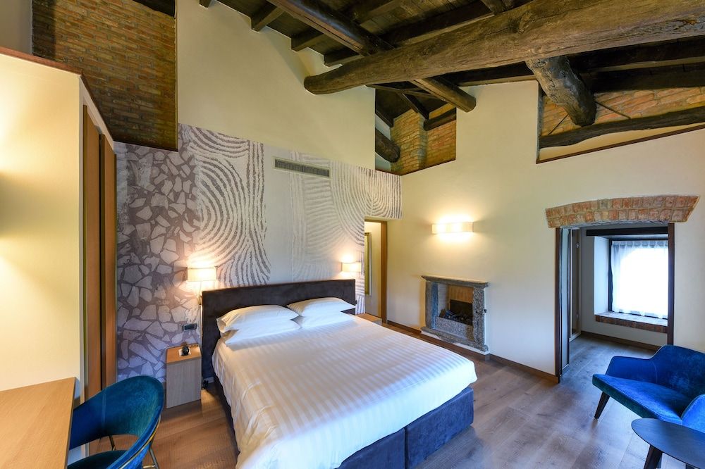 Relais & Spa Castello di Casiglio Junior Double Room, Sauna (Castello)