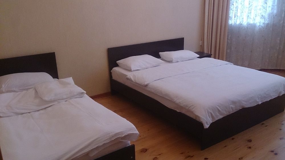 Baku Butik Mini Hotel Basic Triple Room, Shared Bathroom (N6) 3