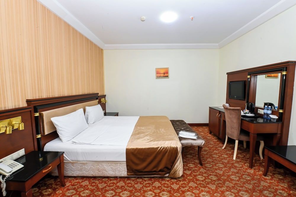 Atropat Hotel Baku Standard Double Room, 1 Queen Bed 6