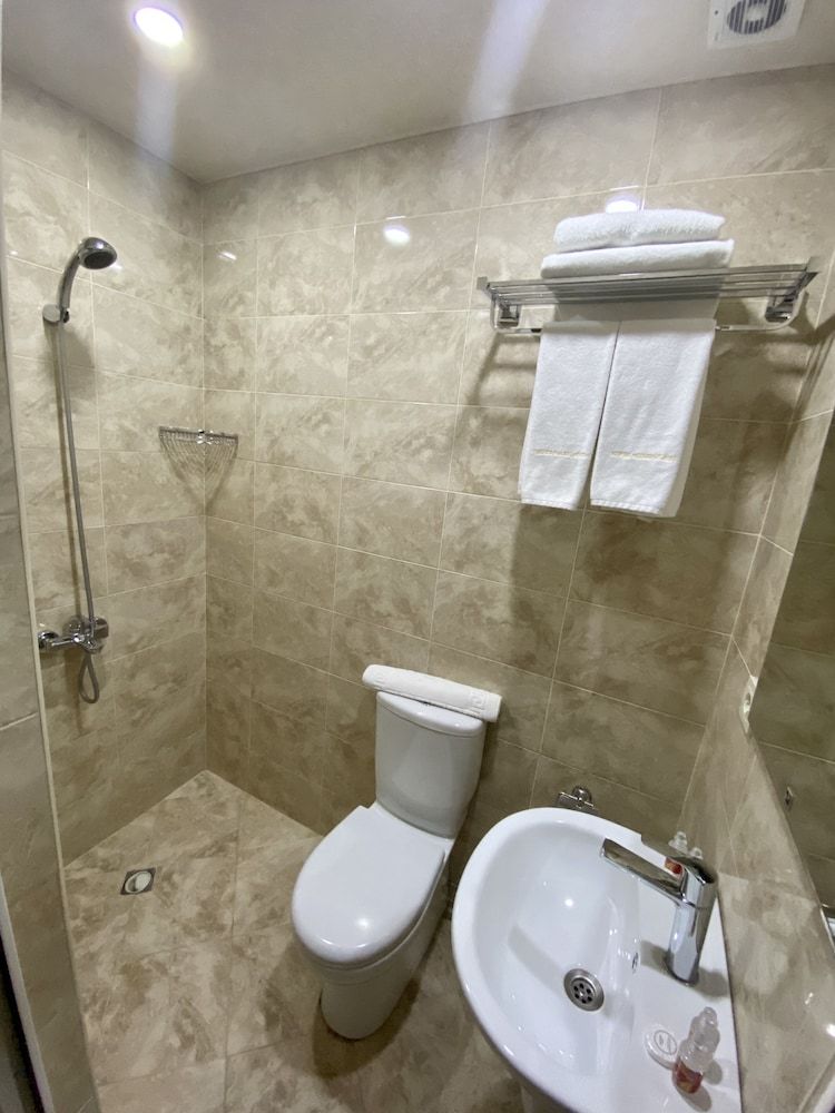 Hotel Nizami Street Standard Twin Room 5