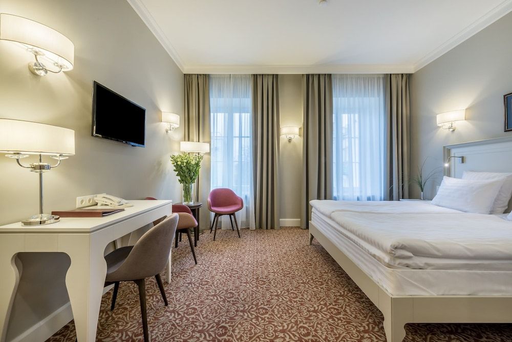 Ratonda Centrum Hotels Executive Double or Twin Room