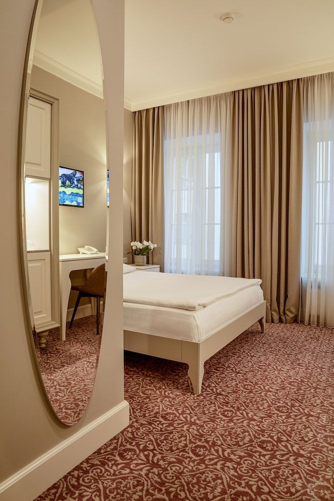 Ratonda Centrum Hotels Executive Double or Twin Room 5