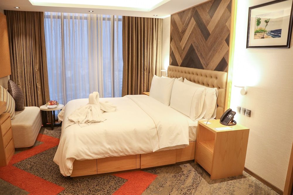 undefined HANSA - A Premium Residence 4