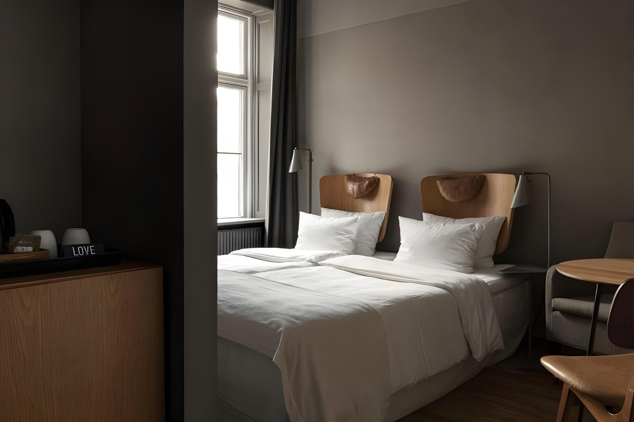 undefined Hotel SP34 5